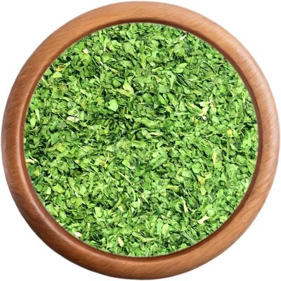 Sesekljajte peteršilj - 100 g